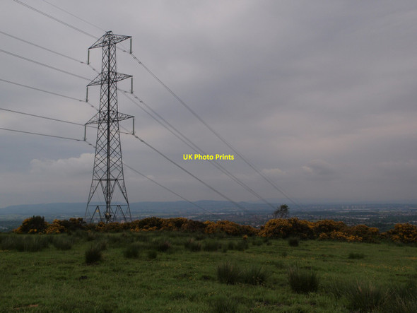 Photo 6"x4" Pylon on Brownside Braes Barrhead c2018