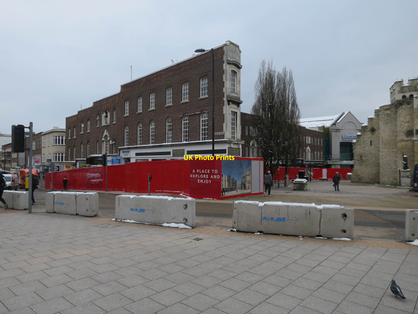 Photo 6"x4" Bargate centre fenced off Southampton c2018
