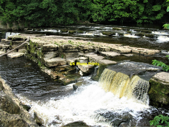 Photo 6"x4" River Swale Waterfalls, Richmond Richmond\/NZ1701 c2018
