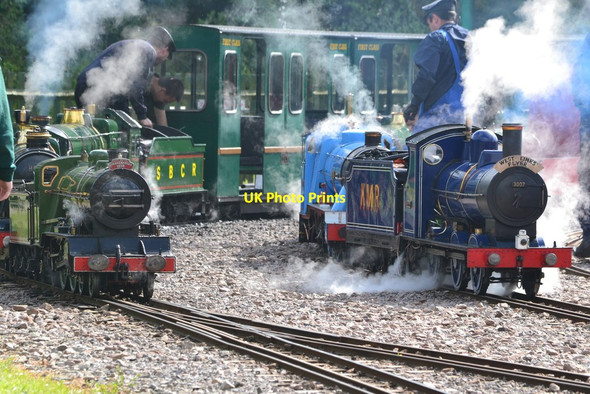 Photo 6"x4" Miniature locomotives in steam Eastleigh\/SU4519 c2018