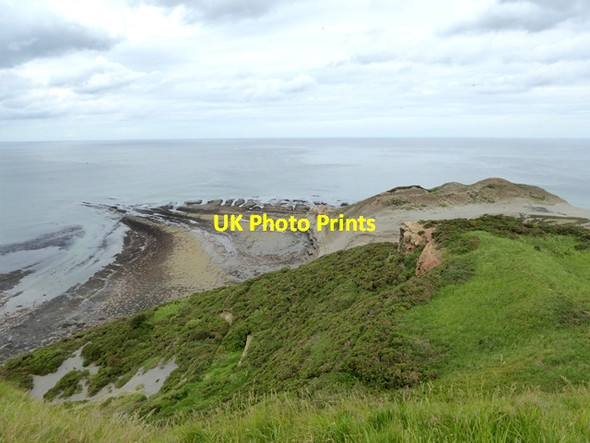 Photo 6"x4" Undercliff and old quarries at Kettle Ness Goldsborough\/NZ8314 c2018