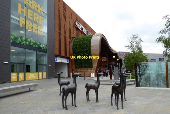 Photo 6"x4" Deer sculpture at Glasgow Fort shopping centre Garthamlock c2018 P1