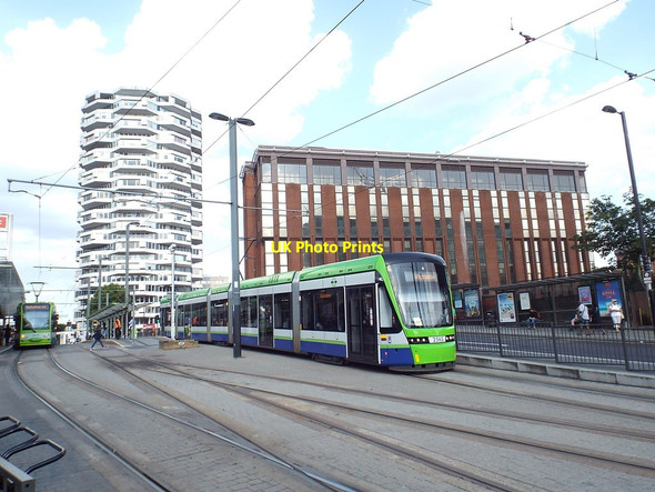 Photo 6"x4" Tram at East Croydon Croydon\/TQ3365 c2018