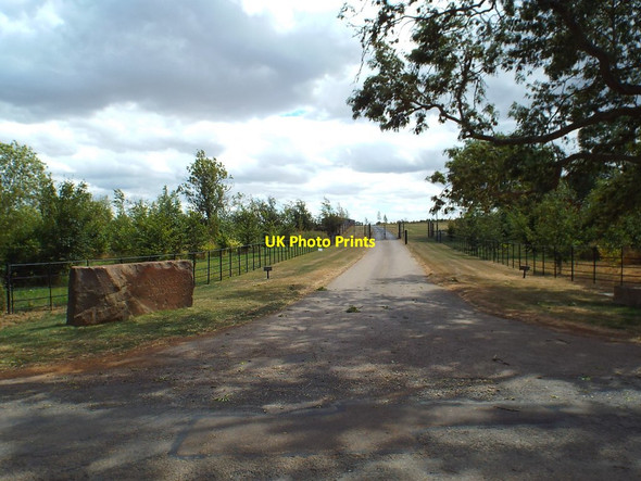 Photo 6"x4" Driveway to Hannington Lodge, Northamptonshire Hannington\/SP8171 c2018