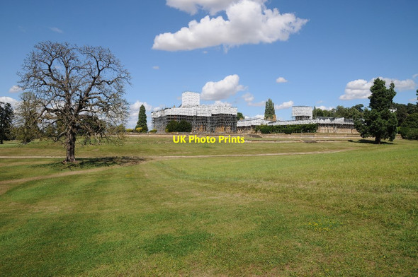 Photo 6"x4" Toddington Manor under scaffolding Toddington\/SP0332 c2018 P1
