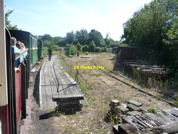 Photo 6"x4" Arriving by train at Sittingbourne Viaduct station Sittingbourne c2018