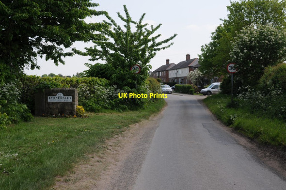 Photo 6"x4" Entering the village Kynnersley Kynnersley c2018