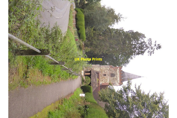 Photo 6"x4" The approach to Nutfield church Nutfield c2018