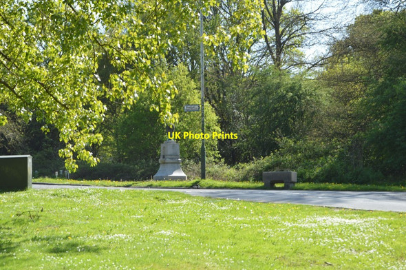 Photo 6"x4" Drinking Fountain, Rusthall Royal Tunbridge Wells c2018