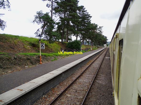 Photo 6"x4" Platform 2, Cheltenham Racecourse railway station Brockhampton\/SO9426 c2018
