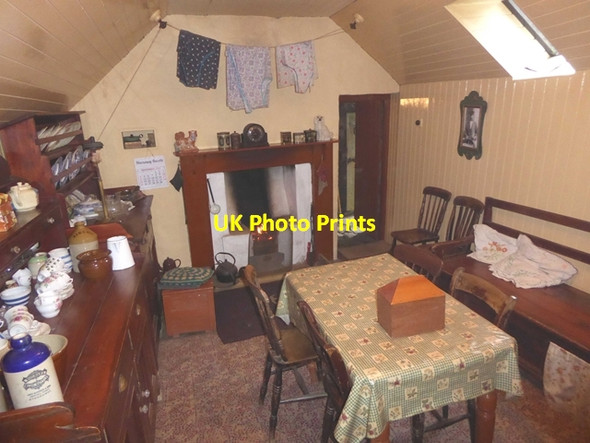 Photo 6"x4" Cottage interior, Garenin Blackhouse Village Blackhouse Village c2018