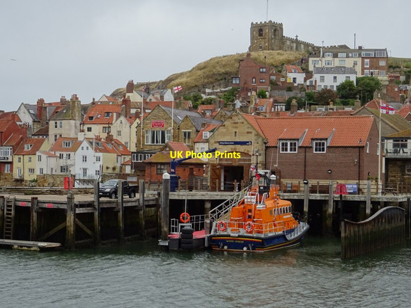 Photo 6"x4" View across the Esk to Whitby Lifeboat Station Whitby\/NZ8910 c2018