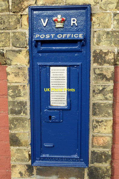 Photo 6"x4" Old postbox, Harwich Harwich c2018