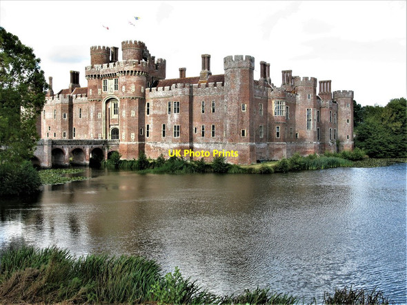 Photo 6"x4" Herstmonceux Castle Golden Cross\/TQ6310 c2018