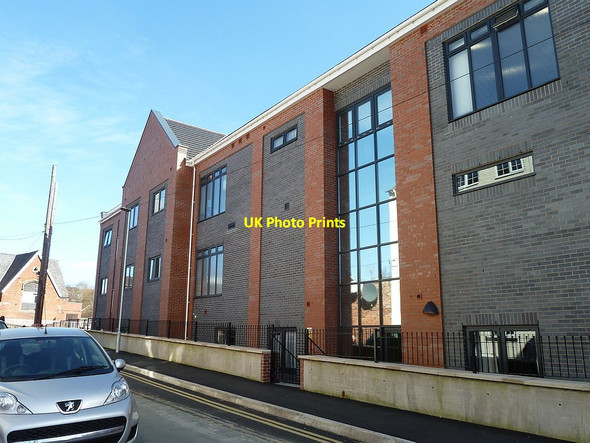 Photo 6"x4" Llys Glan Yr Afon, Severnside Yard - March 2017 Newtown\/Y Drenewydd c2017 P1