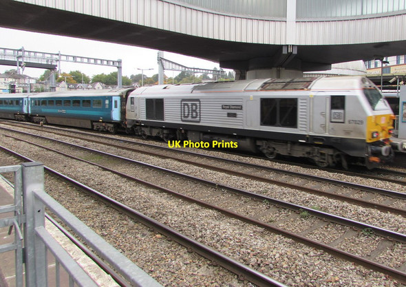 Photo 6"x4" Royal Diamond, platform 2, Newport railway station Newport\/Casnewydd c2018