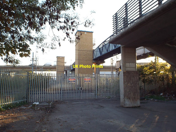 Photo 6"x4" Former level crossing, Dagenham Dock Dagenham c2018