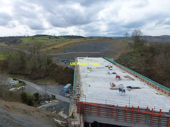 Photo 6"x4" Looking along new bridge over Middle Dolfor Road Newtown\/Y Drenewydd c2018