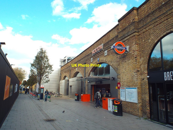 Photo 6"x4" Hoxton station entrance London c2018
