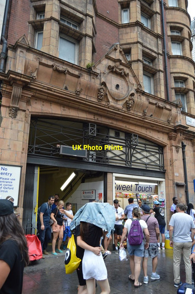 Photo 6"x4" Oxford Circus Underground Station London c2018