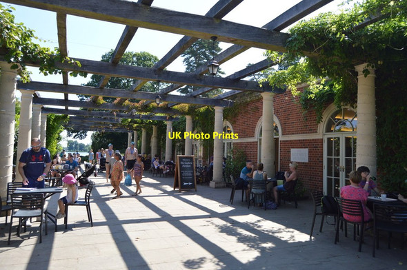 Photo 6"x4" Hever Gardens Cafe Chiddingstone c2018