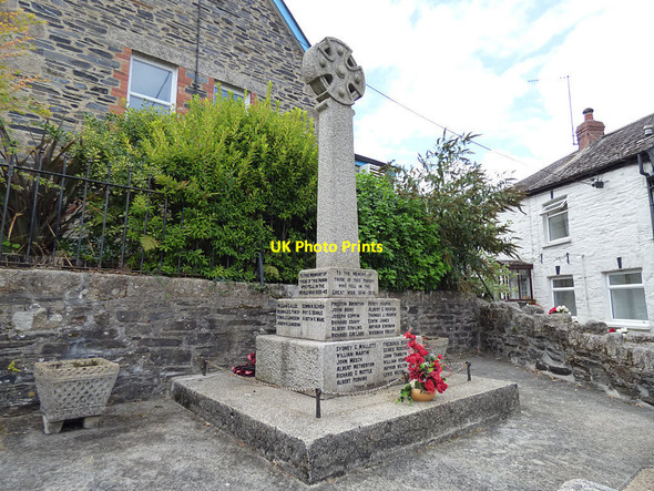 Photo 6"x4" St Neot village war memorial St Neot c2018