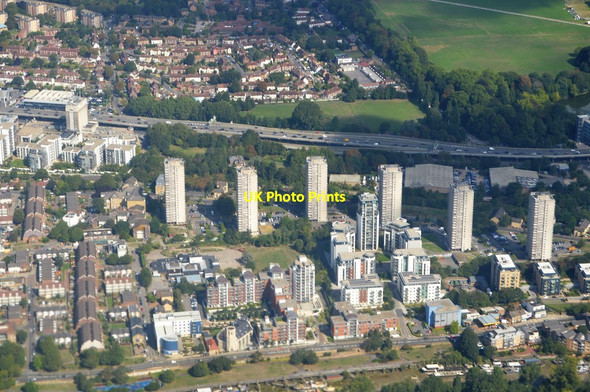 Photo 6"x4" Towerblocks, Brentford Brentford c2018