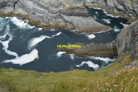 Photo 6"x4" The wild Atlantic below Kerry Cliffs Portmagee c2018