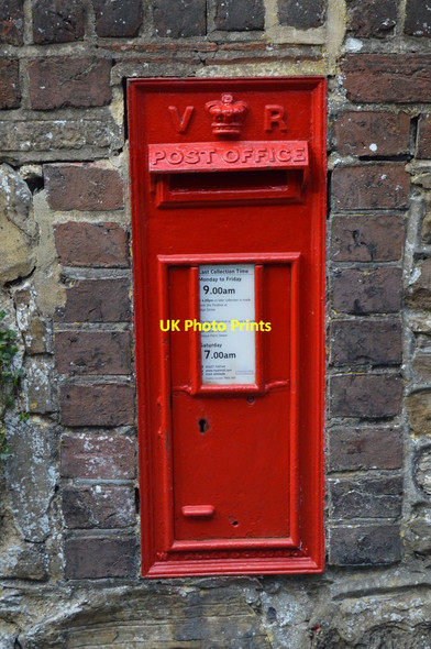 Photo 6"x4" Victorian Postbox, Church Square Rye c2018