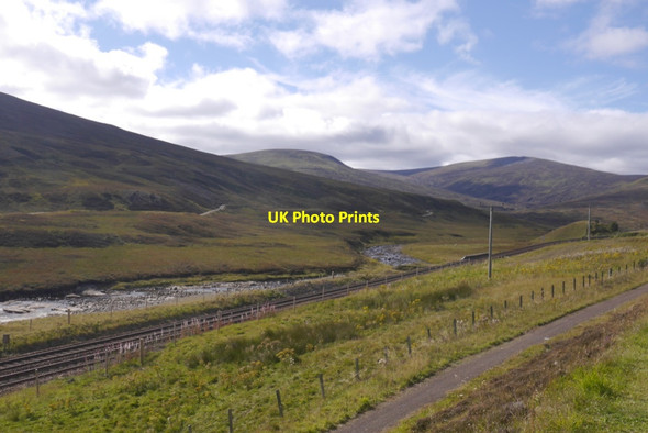 Photo 6"x4" Glen Garry (Perthshire) Craig Chaorach c2018