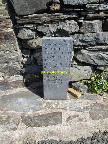 Photo 6"x4" Old Milestone by Oakley Arms Hotel, Tan-y-bwlch Maentwrog c2016