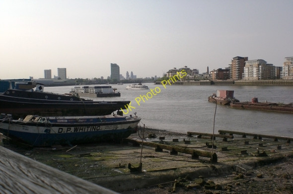 Photo 6"x4" Boats and the River Thames at Greenwich SE10 Greenwich\/TQ3977 c2007