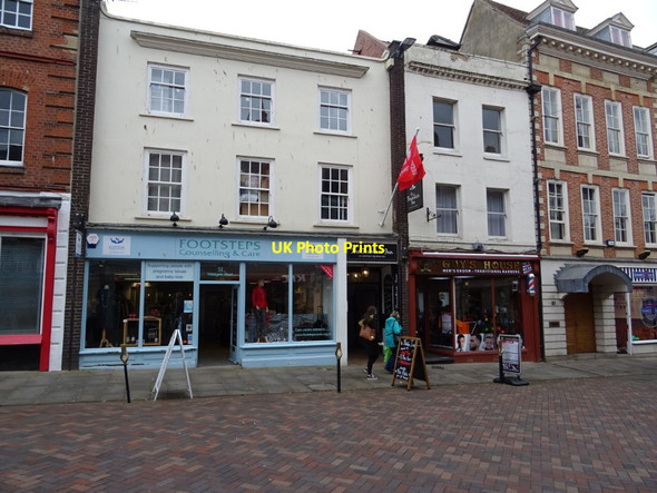 Photo 6"x4" Entrance to the Fountain Inn from Westgate Street Gloucester c2019