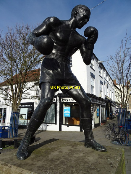 Photo 6"x4" Statue of Randolph Turpin Warwick c2019