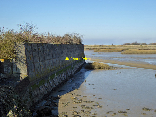 Photo 6"x4" Old wharf, former Nine Elms cement and whiting works Church Street\/TQ7174 c2019