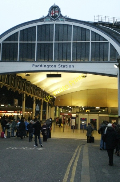 Photo 6"x4" Side entrance to Paddington Station, Praed Street W2 Paddington\/TQ2681 c2008