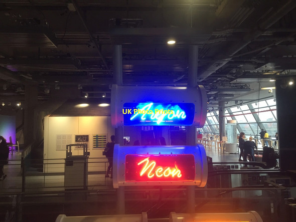 Photo 6"x4" Noble gases, Glasgow Science Centre Yorkhill c2018