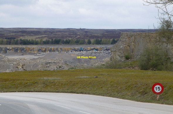 Photo 6"x4" Quarry at Preston Scar Preston-under-Scar c2019