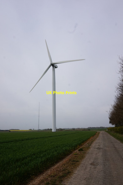 Photo 6"x4" Wind Turbine #3 The Menace Gembling c2019
