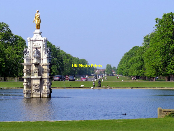 Photo 6"x4" Diana Fountain, Bushy Park Teddington\/TQ1670 c2019