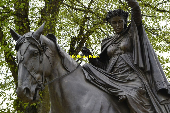 Photo 6"x4" A fine lady upon a white horse Banbury\/SP4540 c2019