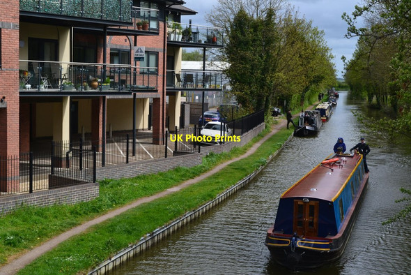 Photo 6"x4" Narrowboat approaching Tramway Road bridge Banbury\/SP4540 c2019