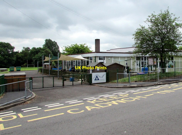 Photo 6"x4" Main entrance to Goytre Fawr Primary School, Penperlleni Penperlleni c2016