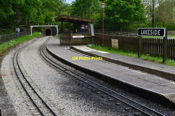 Photo 6"x4" Lakeside station on Moors Valley Railway Woolsbridge c2019