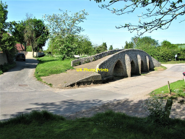 Photo 6"x4" Moulton Packhorse Bridge Moulton\/TL6964 c2019
