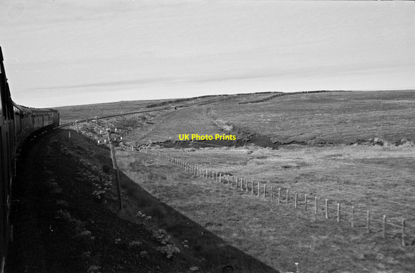 Photo 6"x4" Railway through the Flow Country Loch Eun c1965