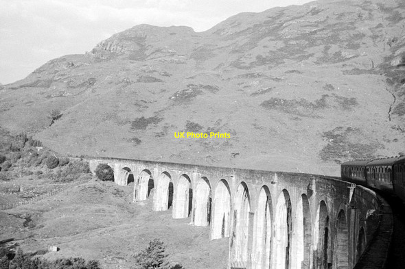 Photo 6"x4" Glenfinnan Viaduct, 1965 Glenfinnan c1965