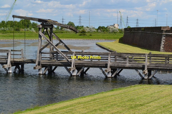 Photo 6"x4" Bridge across the moat, Tilbury Fort Gravesend\/TQ6574 c2019