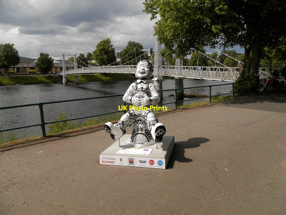 Photo 6"x4" O Flora of Scotland- Oor Wullie's  Big Bucket Trail Inverness c2019