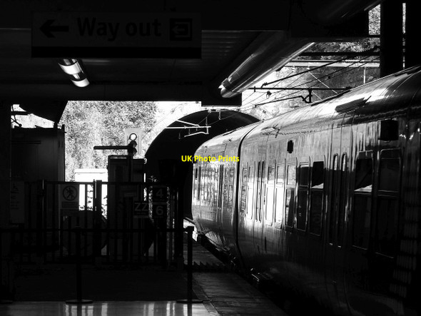 Photo 6"x4" Leaving Queen Street Low Level Station Glasgow c2019